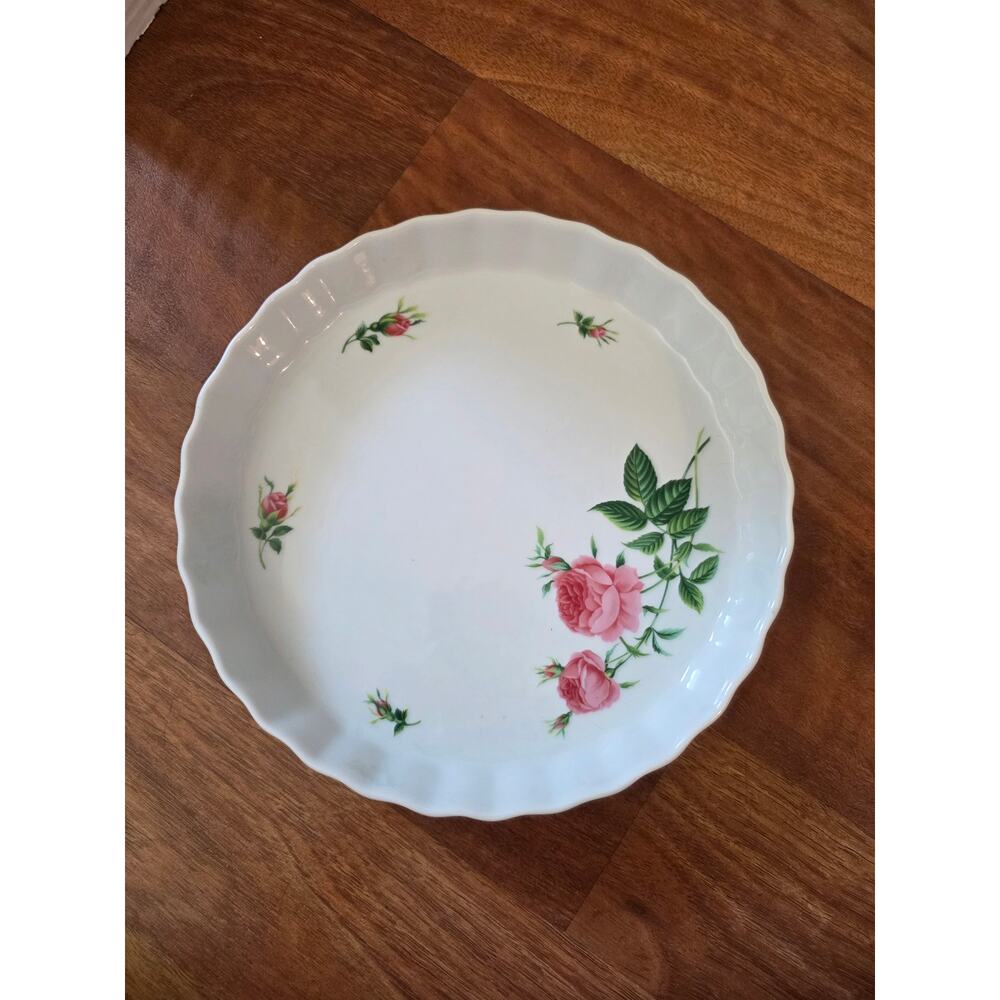 Rose Pattern Christineholm Quiche Pie Baking Dish 10" Micro Dishwash Safe